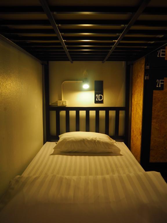 צ'יאנג מאי Eden Walking Street Hostel חדר תמונה