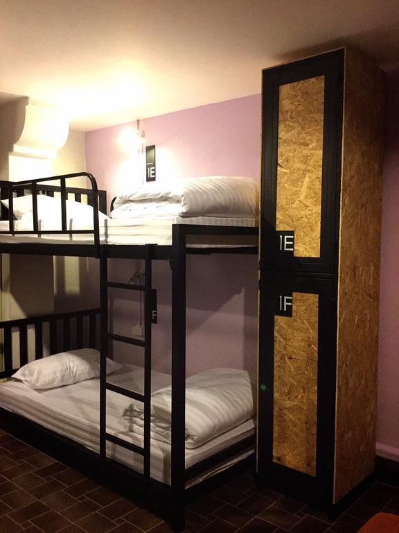 צ'יאנג מאי Eden Walking Street Hostel חדר תמונה