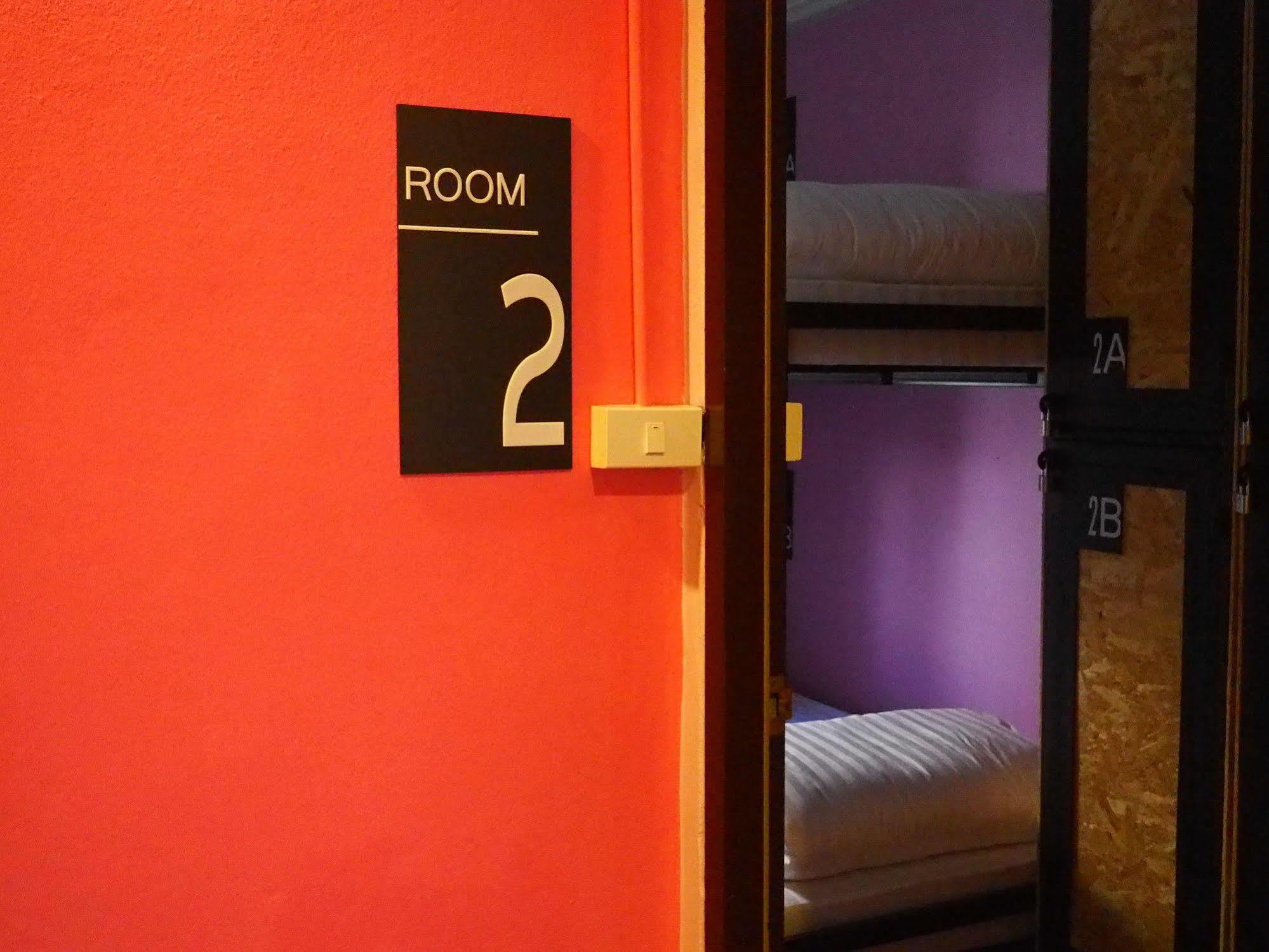 צ'יאנג מאי Eden Walking Street Hostel מראה חיצוני תמונה
